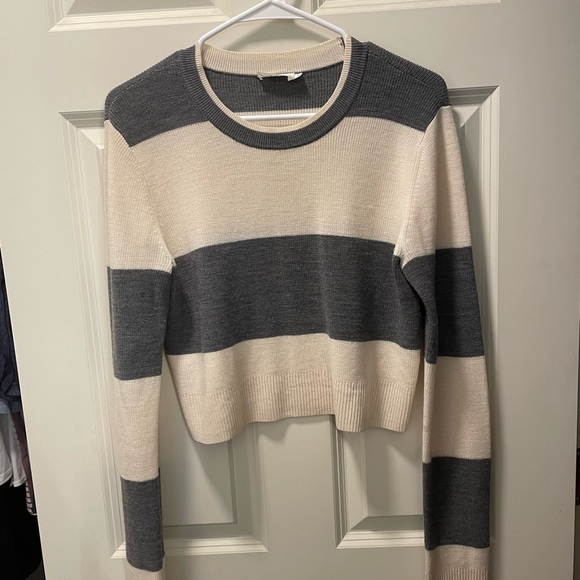 A.L.C. Brandie Cropped Sweater - Picture 1 of 7